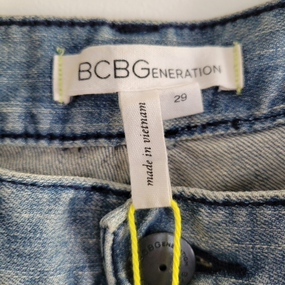 BCBGENERATION Jasper Jeans Cut Off into Shorts / Size 29 - Picture 2 of 5